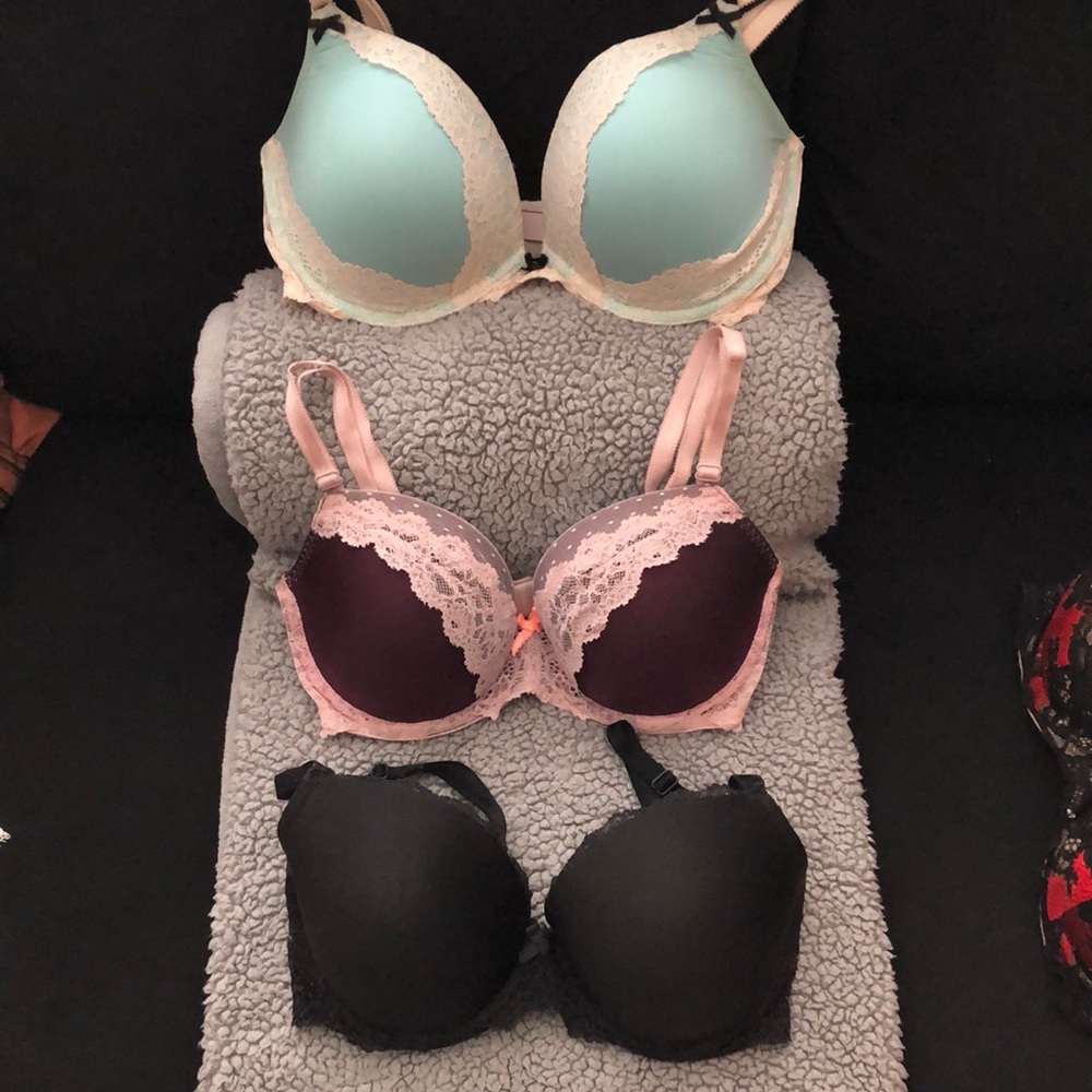 Victoria secret 32DDD bras